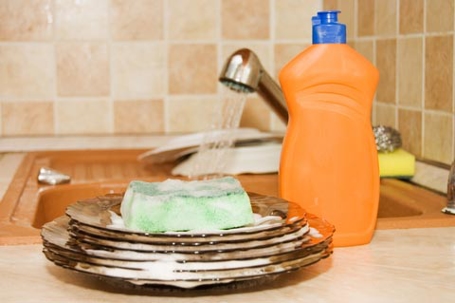Why You Shouldn't Clean Sponges in the Dishwasher